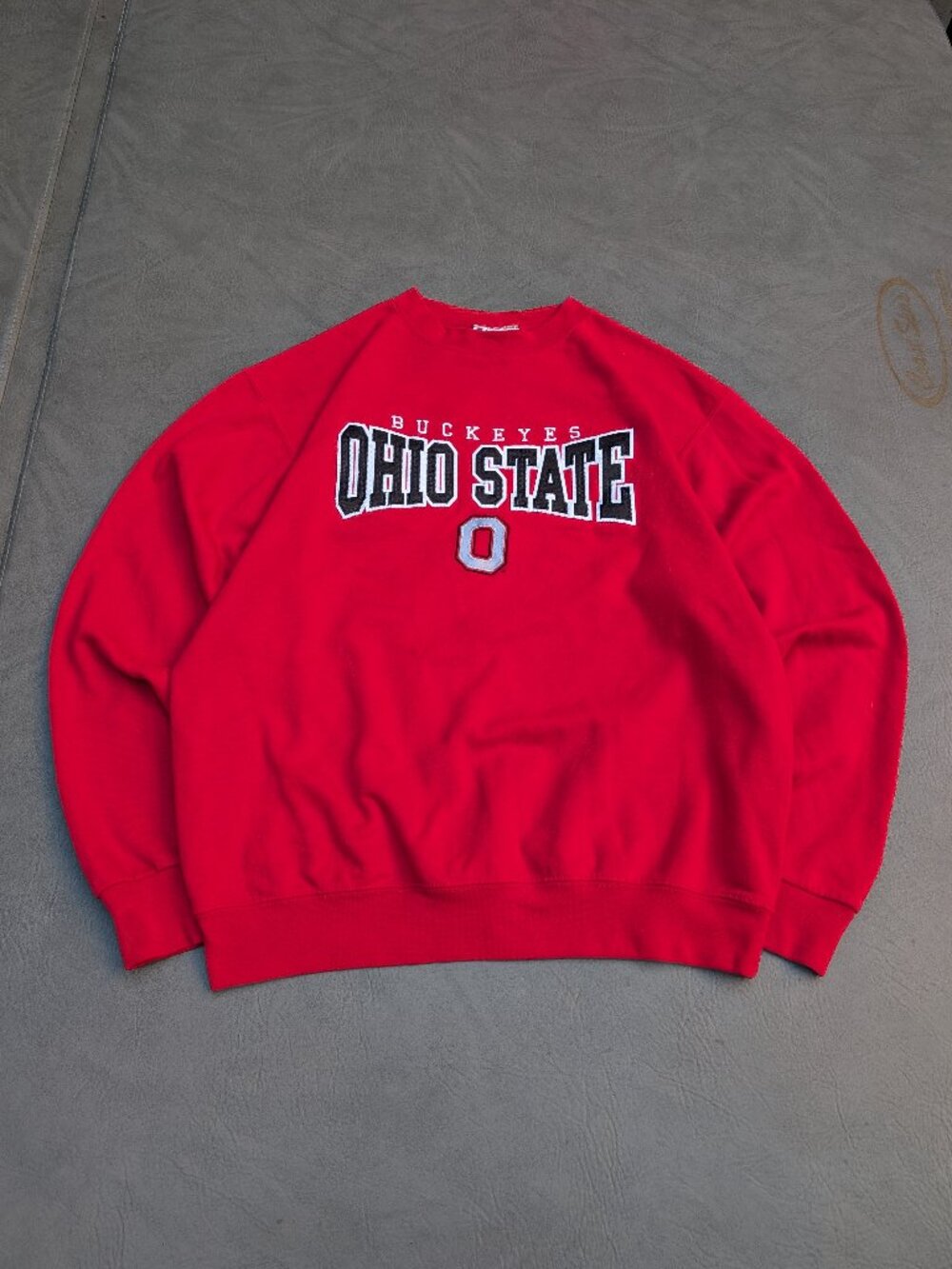 Red ohio state logo graphic sweater mens M champion tag relaxed fit streetwear